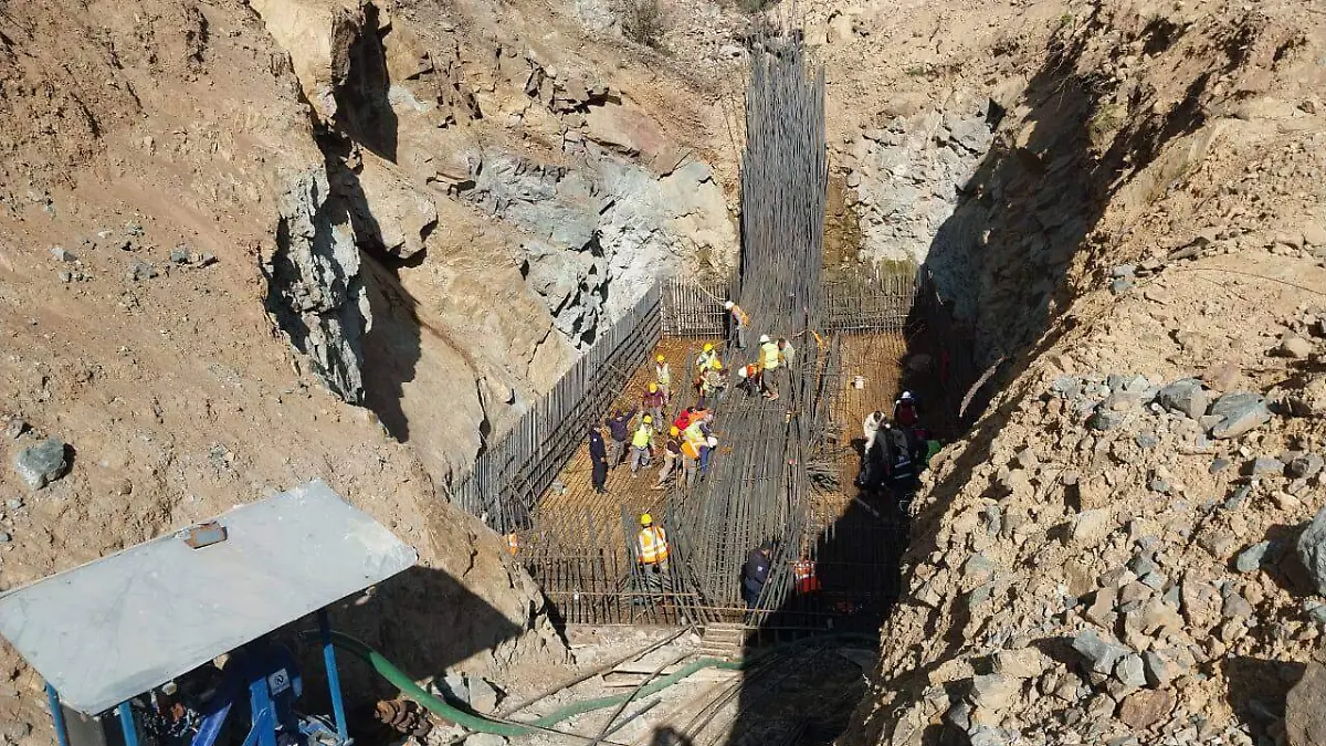 errumbe de una columna en obras de la Real del Monte- Huasca